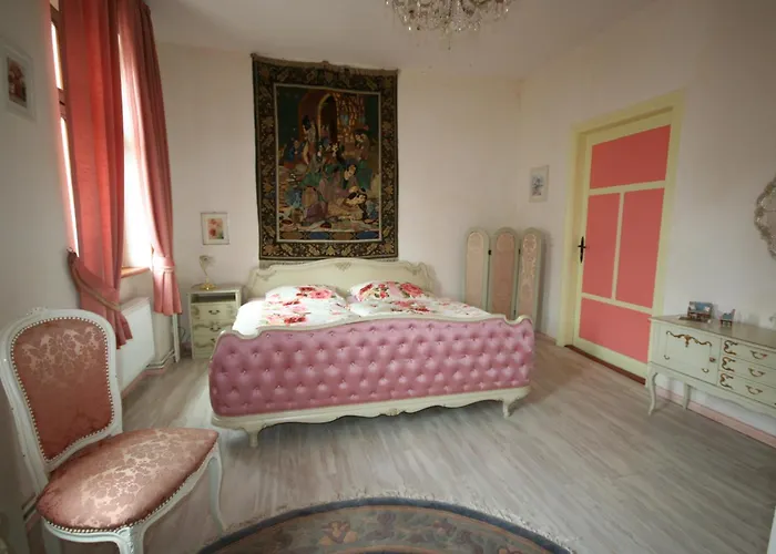 Cour De Berlin Fürstenberg-Havel